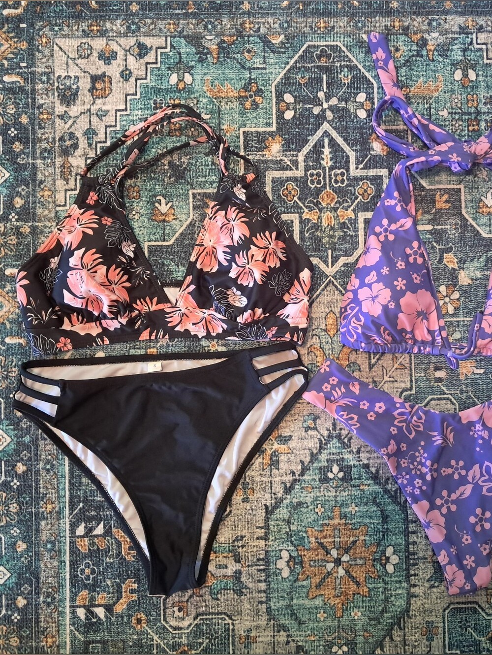 Set Of 2 Sexy Floral Bikinis 🌺
